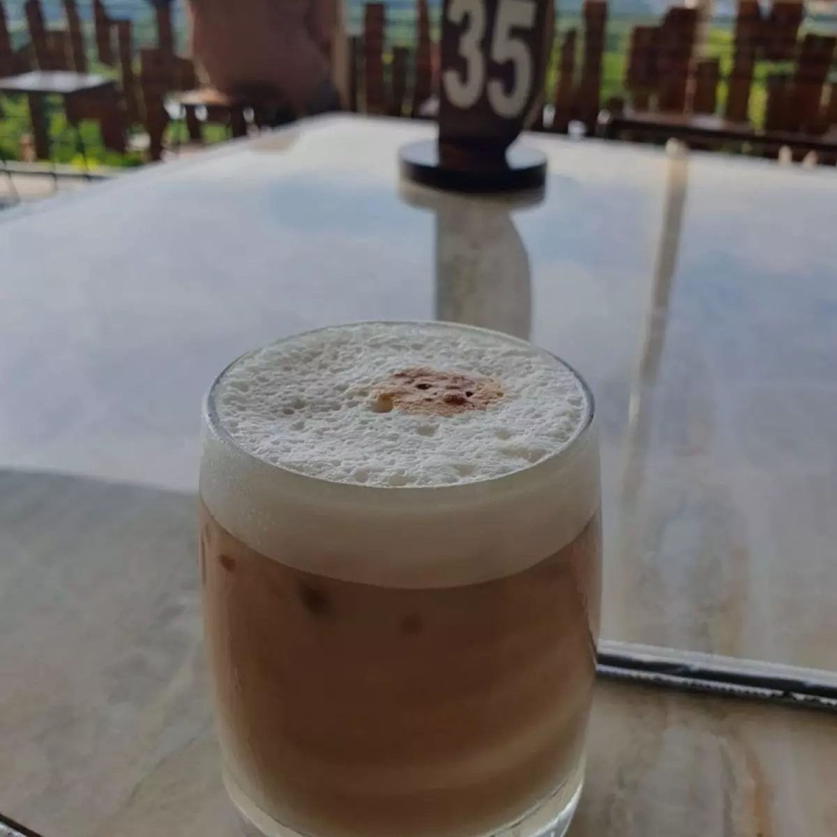 Sentuhan Minuman Segar sebagai Pelengkap