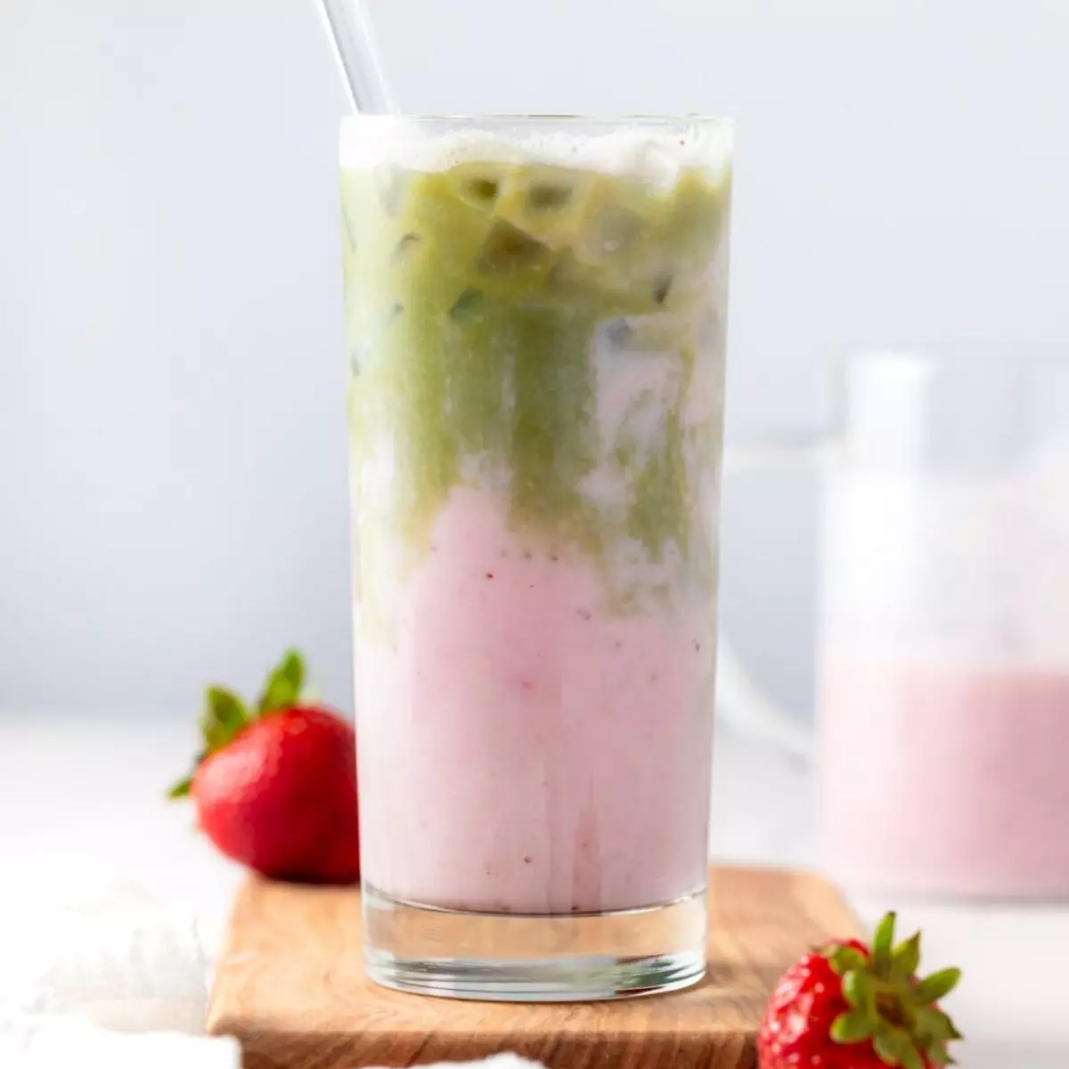 Manfaat Minum Strawberry Matcha Latte