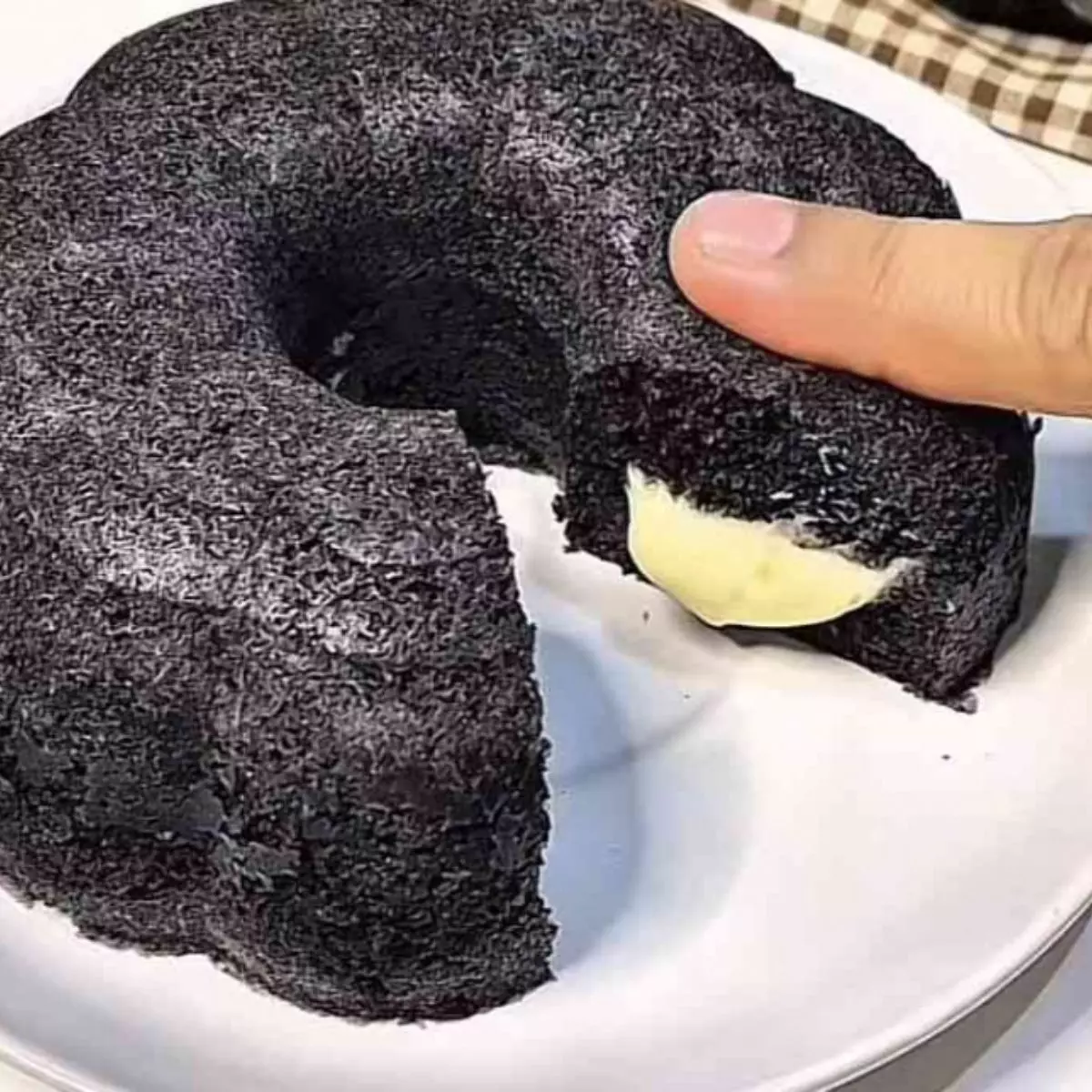 Tips Membuat Bolu Ketan Hitam Isian Keju