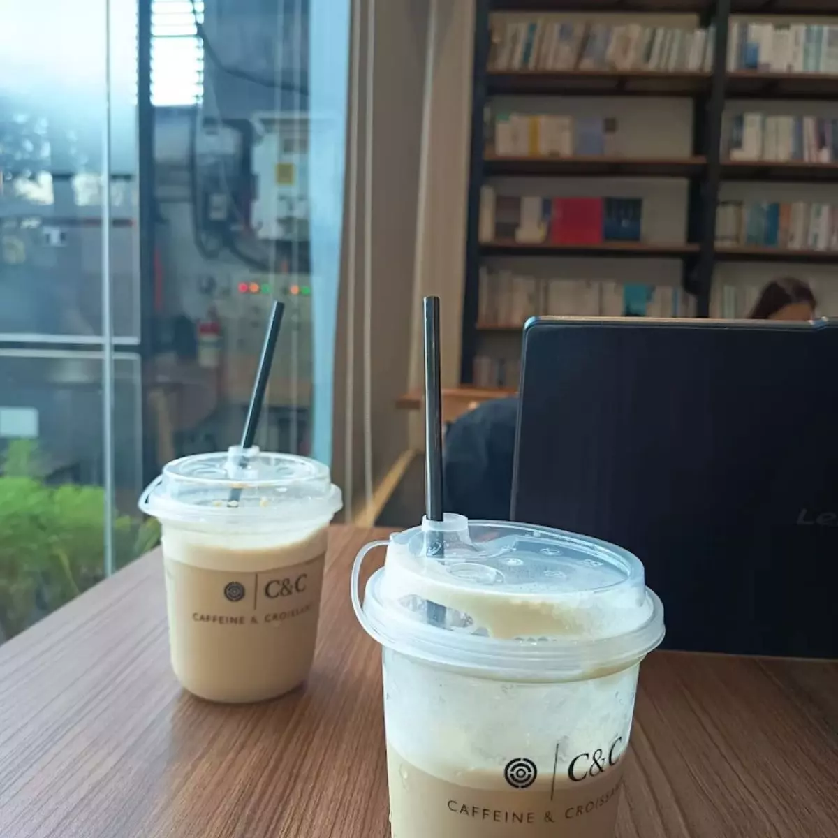 Rekomendasi Co Working Space di Surabaya untuk Kerja, Nugas, dan Meeting